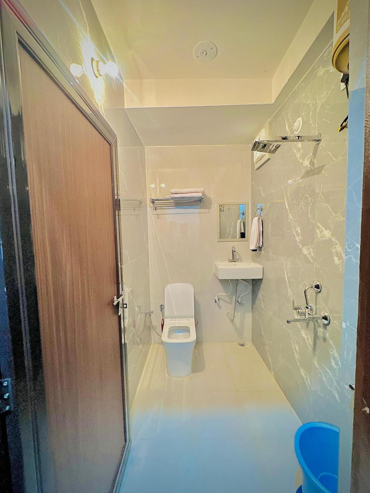 Hotel Tiger View Alwar Exterior foto